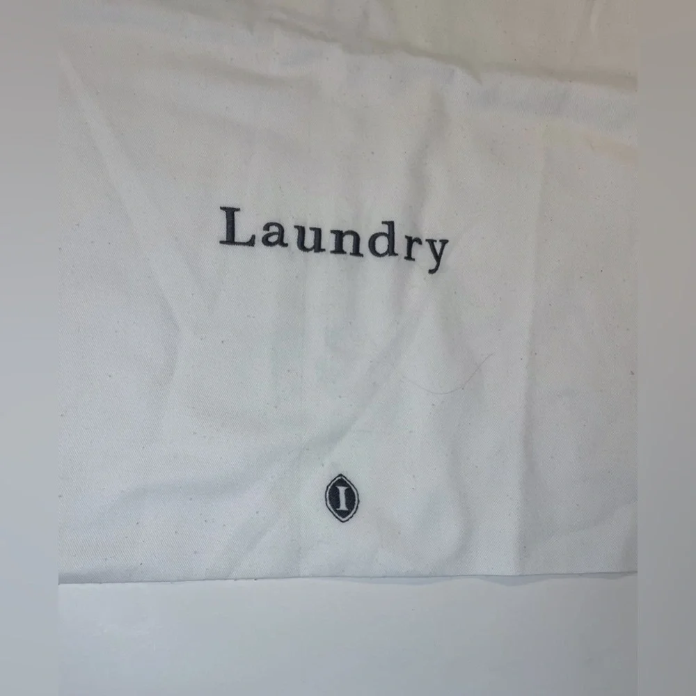 Laundry White‎ Dust Bag